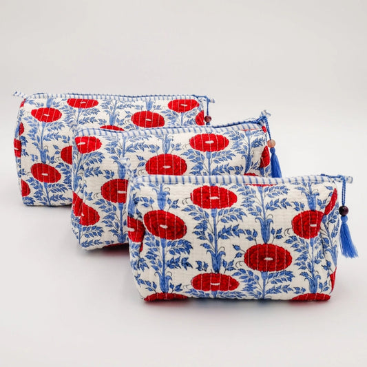 Medium Araminta Toiletry Bag