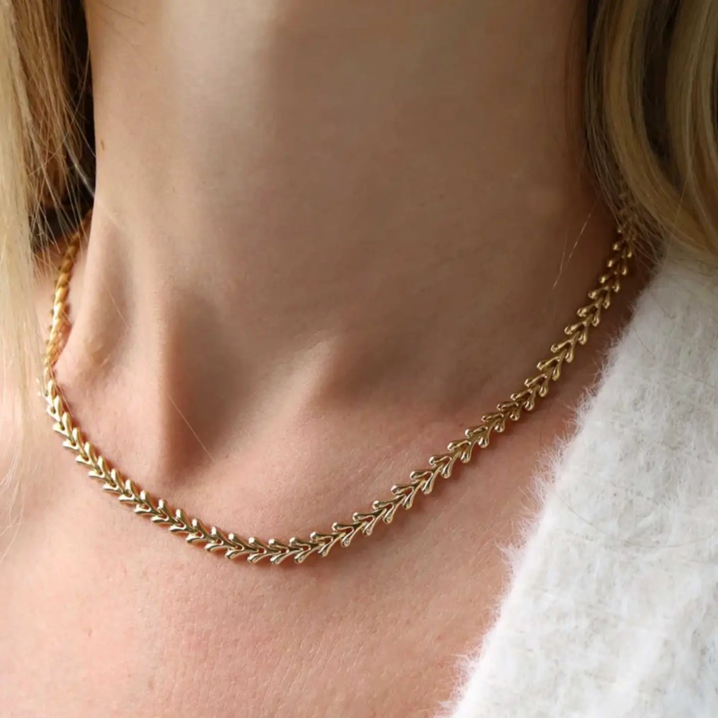 Modern Eternal Heart Necklace