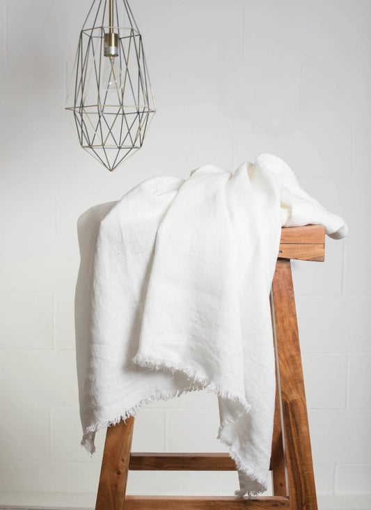 Lipari Fringe Linen Throw